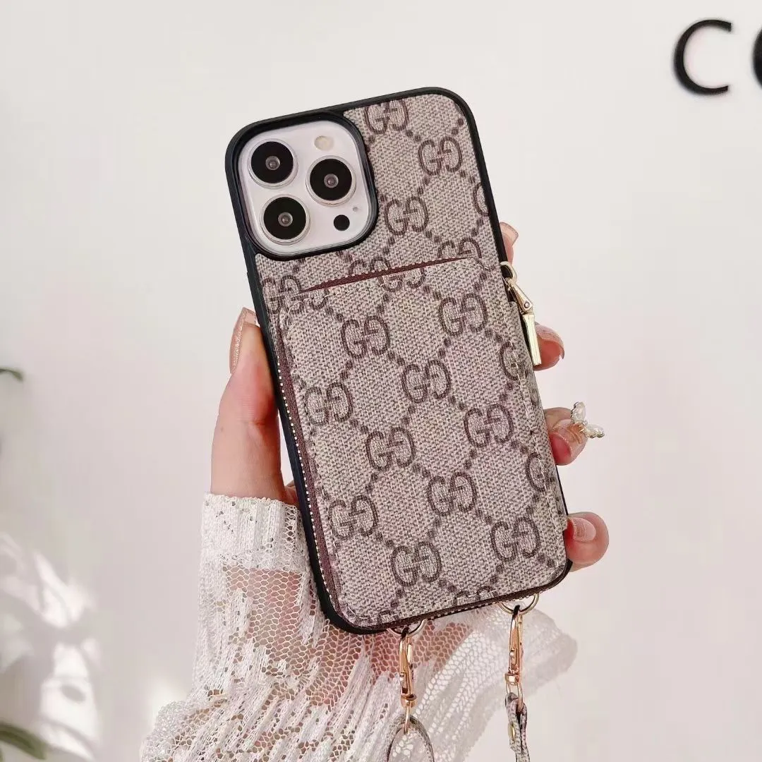 【新登場】スマホケース 多機種対応 ブランド 潮流多機能 カード収納 落下防止 質感いい