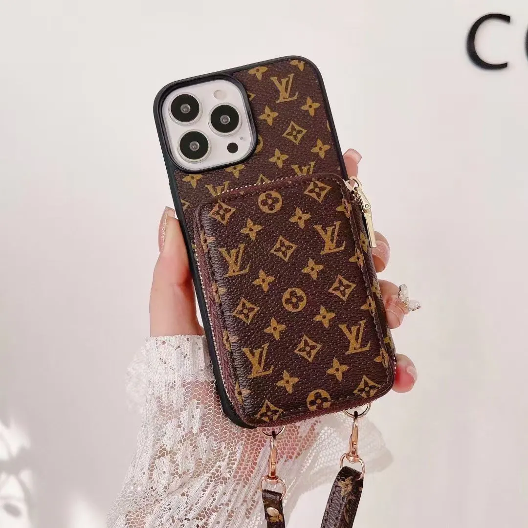 【新登場】スマホケース 多機種対応 ブランド 潮流多機能 カード収納 落下防止 質感いい
