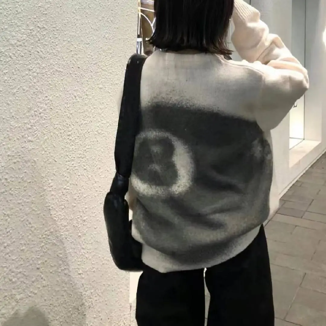 大人の定番 合わせやすい 質感のいい シンプル  おしゃれ 長袖 トレーナー