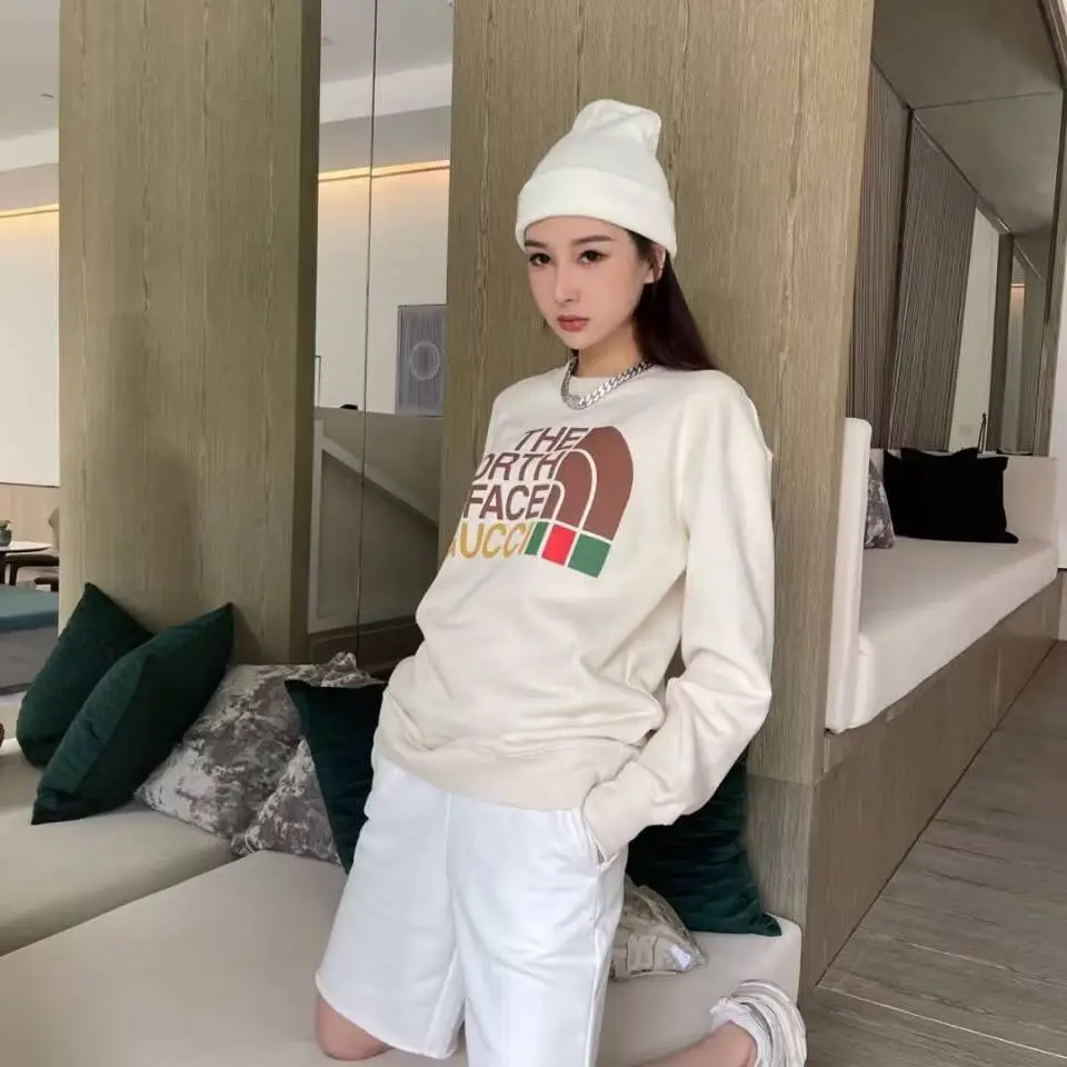 合わせやすい 質感のいい 好感度100％ おしゃれ ラウンドネック 長袖 トレーナー