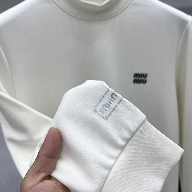 『M-4XL』質感のいい 好感度100％ 暖かい 柔らかい トレンド クラシック フィット感 長袖 Tシャツ