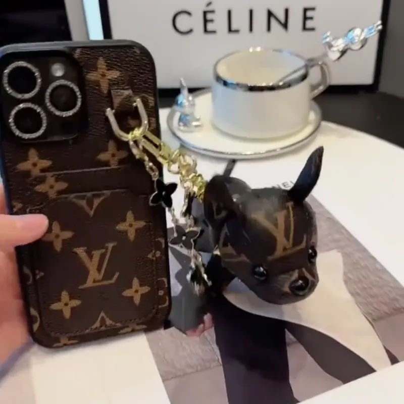 今季も大流行 トレンド クラシック個性的 繊細 高品質 スマホチェーン付き スマホケース