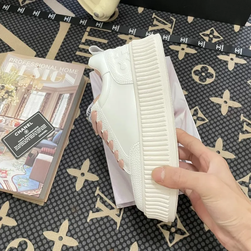 『34-39』人気上昇中 ふわふわ 快適 通気性 ファッション クラシック 合わせやすい  カジュアルシューズ