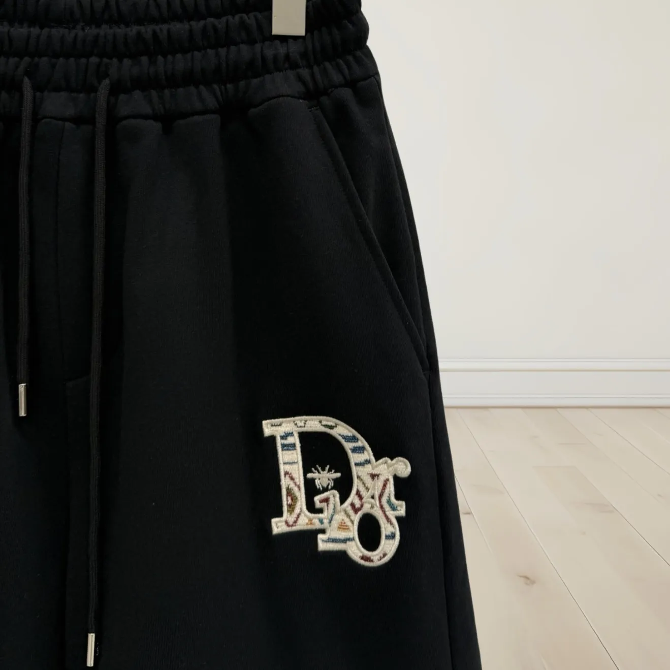 『S-XL』レトロ カラフル フロント カラー レタリング ビーハニー 刺繍 ロゴ バックポケット カジュアル5分パンツ ショーツ