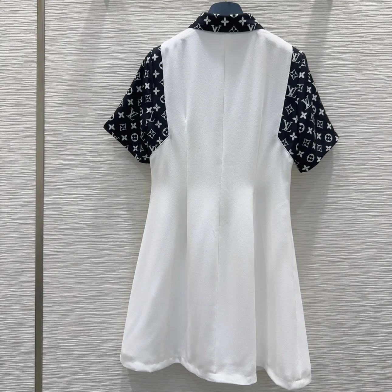 『S-L』こなれ感たっぷり クラシック 上質な素材 着せやすい ワンピース