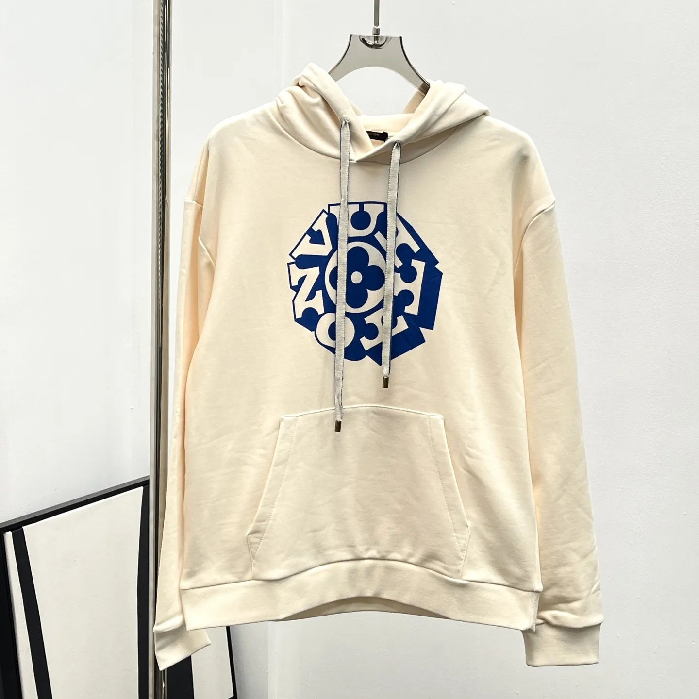 『S-XL』話題沸騰中 インスタ映え抜群 ゆったりとした 合わせやすい パーカー
