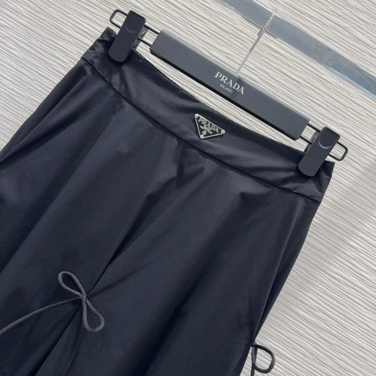 『S-L』存在感抜群 二色選べる 目を引くデザイン カジュアル 合わせやすい スカート