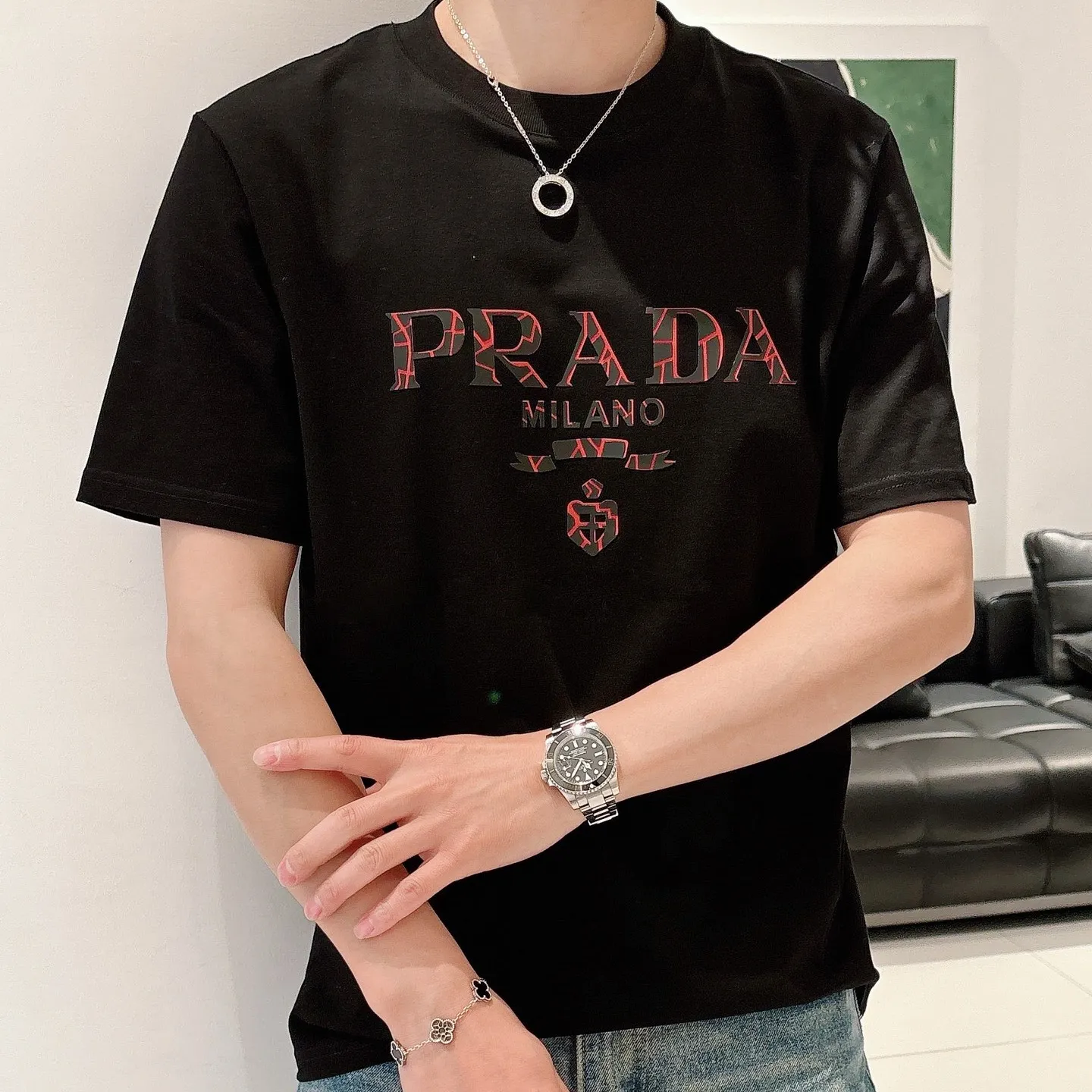 『S-4XL』毎日着たくなる シンプル 合わせやすい ゆったり 半袖 Tシャツ
