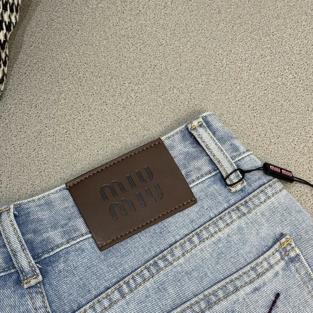 『S-M』着回し力バツグン Aライン 合わせやすい デニム素材 ショートパンツ